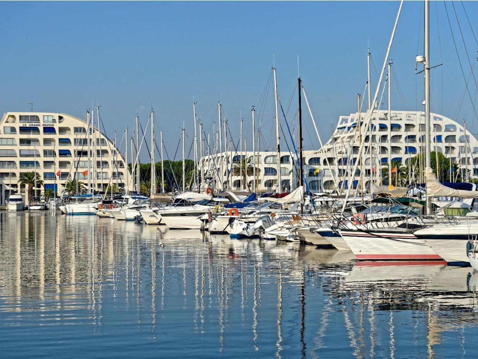 Apartament Climatise Proche Avec Terrasse, Park Prive Et Equipements Modernes - Fr-1-307-198 *